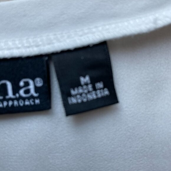 a.n.a. Women's Dressy Tee V-Neck White Sheer Yoke and Short Sleeves Size Medium - Picture 4 of 7